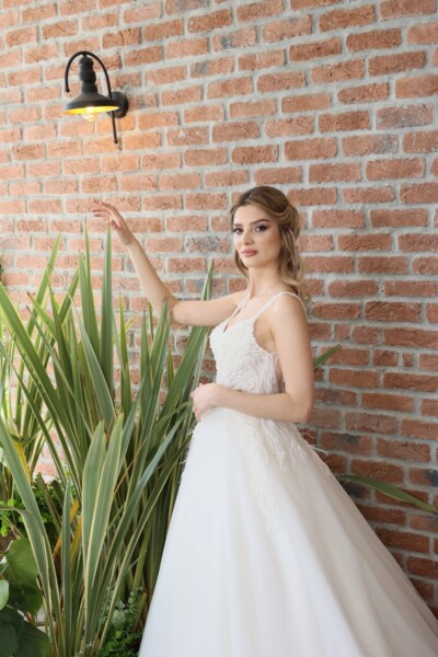 Helen Modeli Gelinlikler Kocaeli  Gelinlikçi Helen Modeli Gelinlikler Kocaeli Gelinlikçi