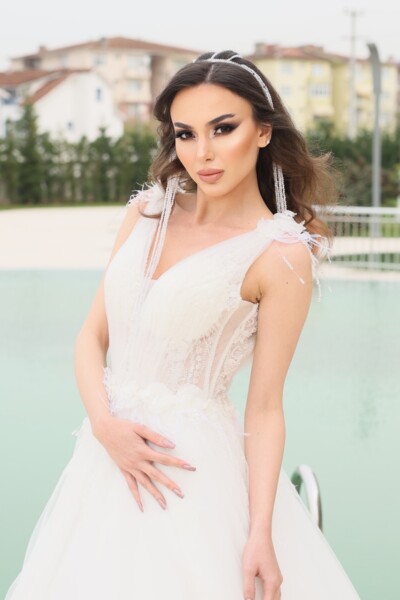 Helen Modeli Gelinlikler Kocaeli  Gelinlikçi Helen Modeli Gelinlikler Kocaeli Gelinlikçi