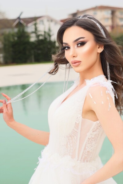 Helen Modeli Gelinlikler Kocaeli  Gelinlikçi Helen Modeli Gelinlikler Kocaeli Gelinlikçi