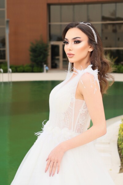 Helen Modeli Gelinlikler Kocaeli  Gelinlikçi Helen Modeli Gelinlikler Kocaeli Gelinlikçi