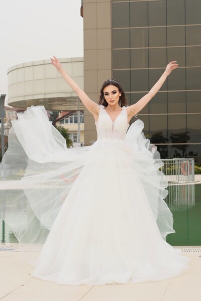 Helen Modeli Gelinlikler Kocaeli  Gelinlikçi Helen Modeli Gelinlikler Kocaeli Gelinlikçi